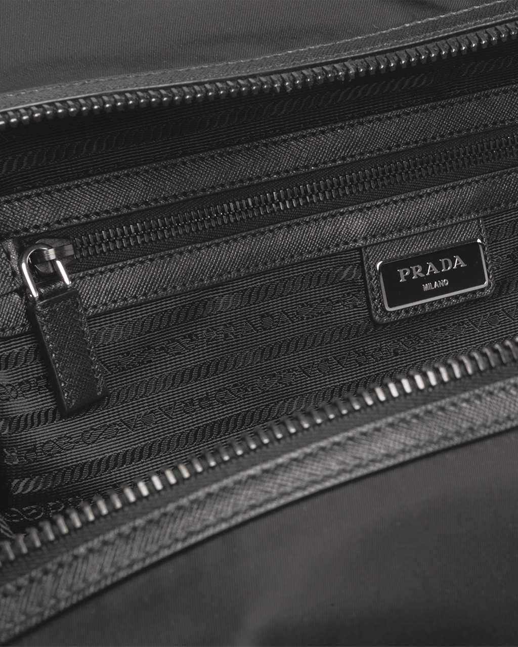 Prada Re-nylon And Saffiano Lær Duffle Bag Svarte | 758-RTLZDI